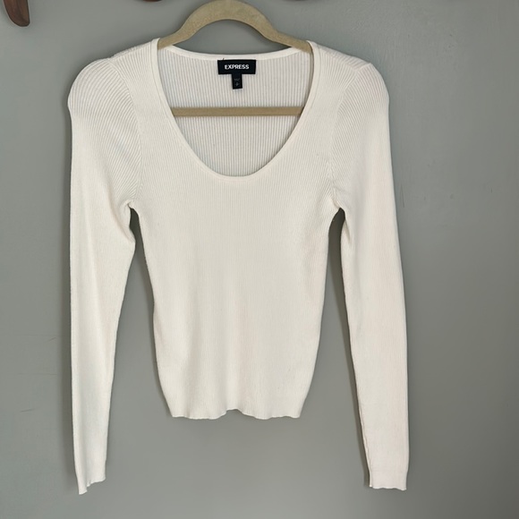 Express Cream Sweater Small - Picture 7 of 9